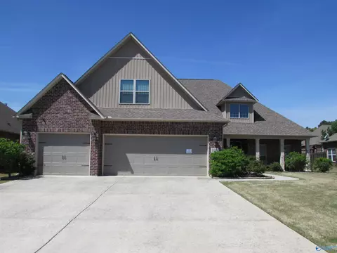 108 Somer Oaks Dr, Huntsville, AL 35811