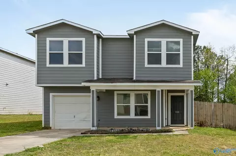 144 Whitestone Dr, Huntsville, AL 35810