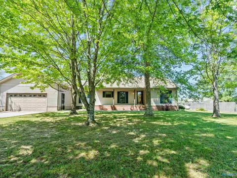 6934 Old Railroad Bed Rd, Toney, AL 35773