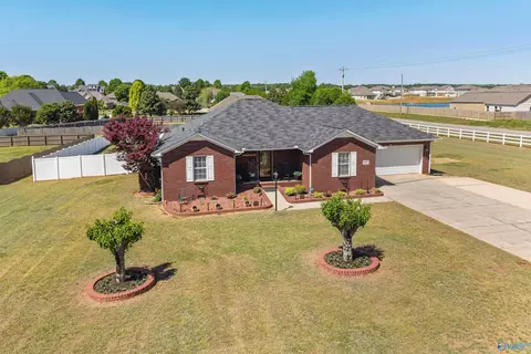 25977 Henry Clay Dr, Madison, AL 35756