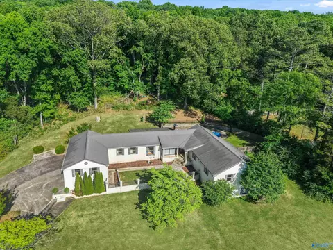 6309 Whitesburg Dr, Huntsville, AL 35802