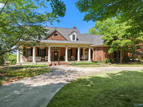 451 Panorama Way, Guntersville, AL 35976