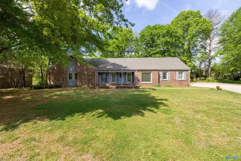 454 1st St, Hamilton, AL 35570