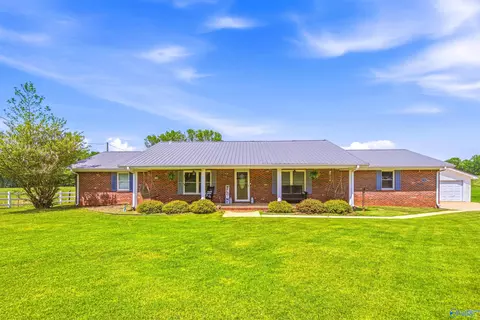 17257 Sewell Rd, Athens, AL 35614