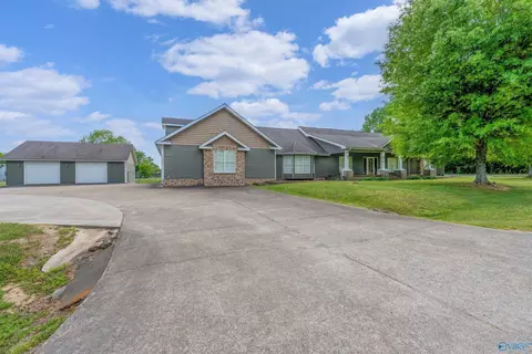 1105 Hammonds Rd, Fyffe, AL 35971