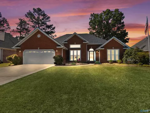 2409 Galahad Dr, Decatur, AL 35603