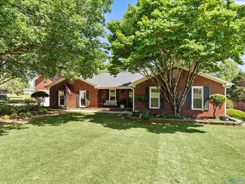 11188 Dove Dr, Madison, AL 35756