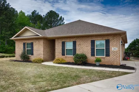201 Dinner Tree Sq, Huntsville, AL 35811