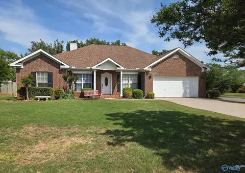 304 Holly Springs Dr, Madison, AL 35758