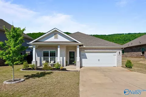 9128 Monteagle Blvd, Owens Cross Roads, AL 35763
