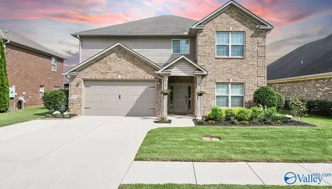 6609 Emmett Dr, Owens Cross Roads, AL 35763