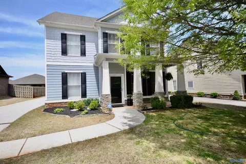307 Acorn Grove Ln, Huntsville, AL 35824