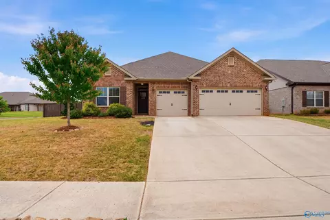 100 Vedra Cir, Meridianville, AL 35759