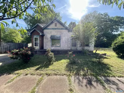 404 7th Ave, Decatur, AL 35601