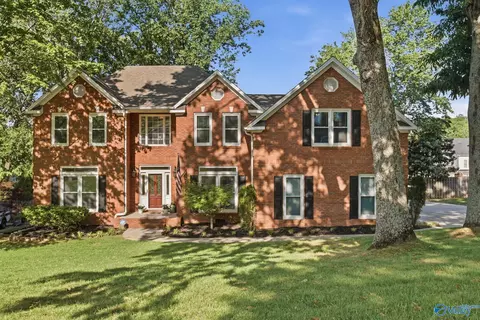 152 Kensington Dr, Madison, AL 35758