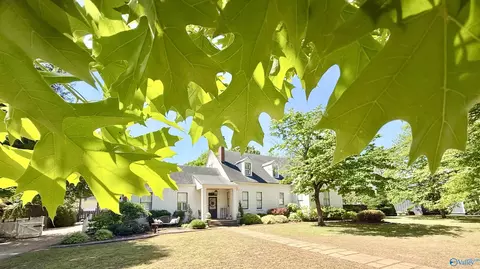 633 Sherman St, Decatur, AL 35601