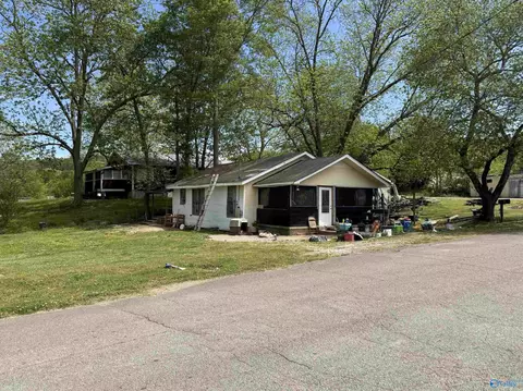 7081 7th Ave, Altoona, AL 35952