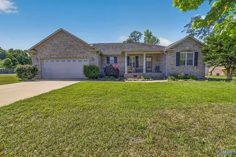 694 Pine Haven Rd, Gadsden, AL 35901