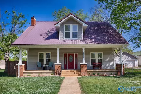 26651 1st St, Ardmore, AL 35739