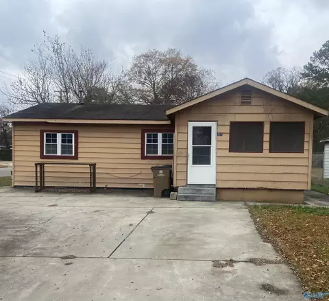 223 SW 11th Ave, Decatur, AL 35601
