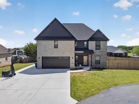 123 Emma Pl, Grant, AL 35747