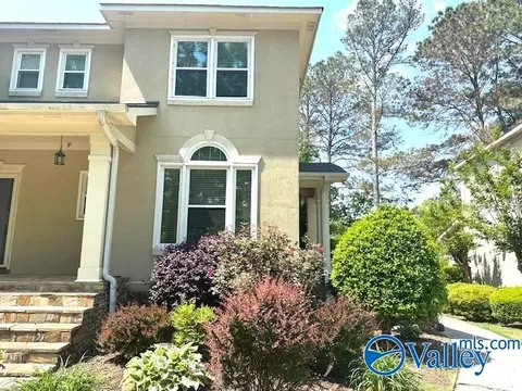 80 Creekwood Ct #D, Union Grove, AL 35175