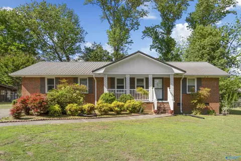141 NE Brookwood Cir, Arab, AL 35016