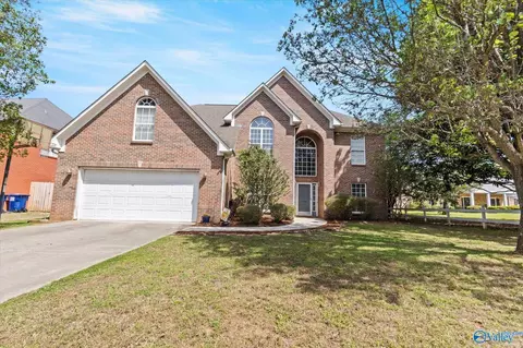 135 Cannes Dr, Brownsboro, AL 35741