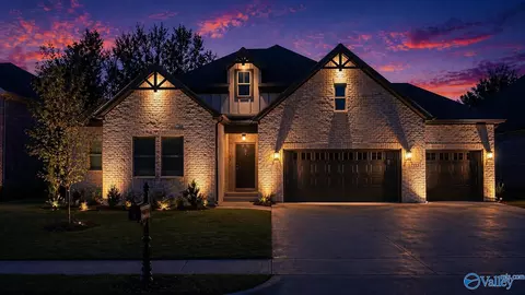 2133 Bloomfell Bnd, Huntsville, AL 35802