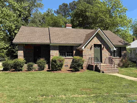 405 Hine St S, Athens, AL 35611