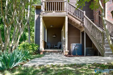 2132 Belle Grove Dr, Huntsville, AL 35802