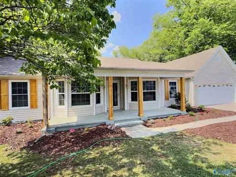 317 Big Oak Cir, Madison, AL 35758