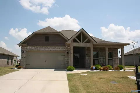 14752 Demarie Ln, Athens, AL 35613