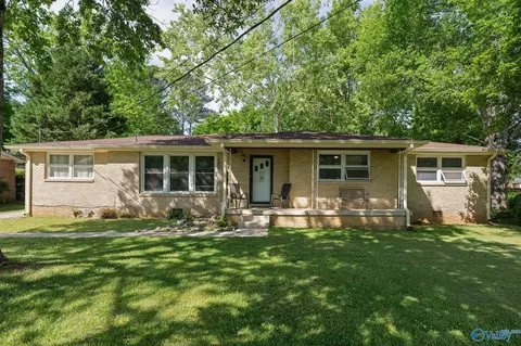 11202 Maplecrest Dr, Huntsville, AL 35803