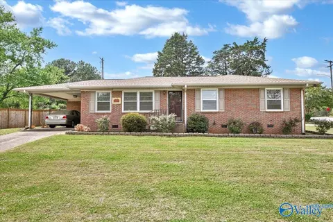1119 Retlaw St, Huntsville, AL 35816