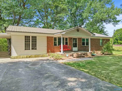 2201 Leeth Gap Cutoff Rd, Boaz, AL 35956