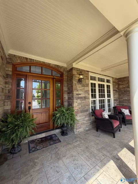 201 Hawks Crest Dr, Madison, AL 35757