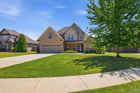 17092 Obsidian Cir, Athens, AL 35613