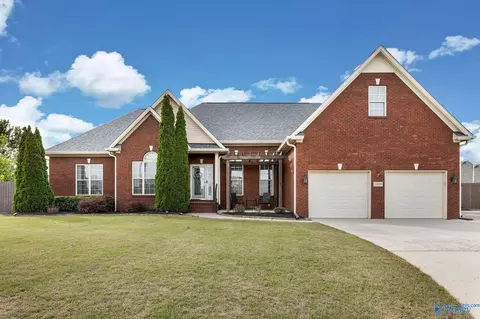 13389 Sweet Pea St, Athens, AL 35613