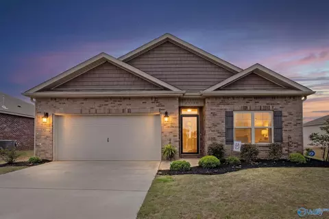 25150 Delilah Cir, Athens, AL 35613