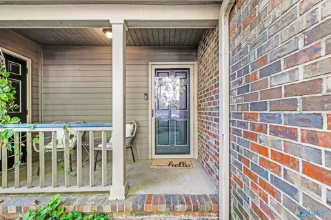 2140 Greenwood Pl, Huntsville, AL 35802