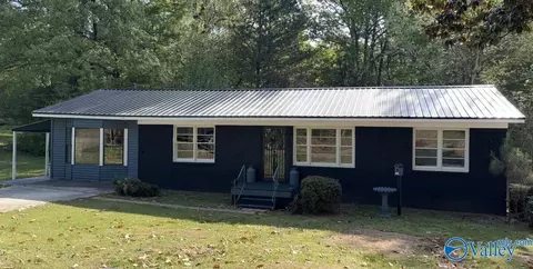 Exterior - 60 Maple St, Cherokee, AL 35616 photo 2 of 8