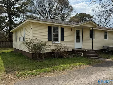 118120 Brockway Ave, Owens Cross Roads, AL 35763