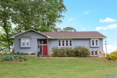 1308 Whispering Hills Cir, Hartselle, AL 35640
