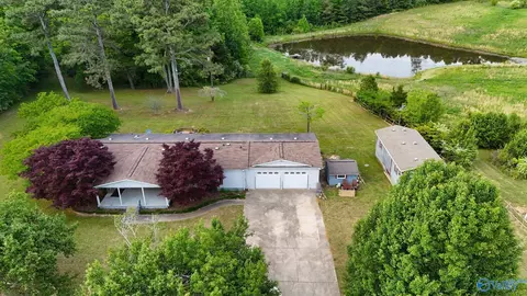 570 Dogwood Trl, Boaz, AL 35956