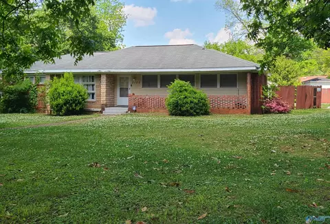 2100 Norris Rd, Huntsville, AL 35810