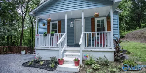 1601 West St, Guntersville, AL 35976