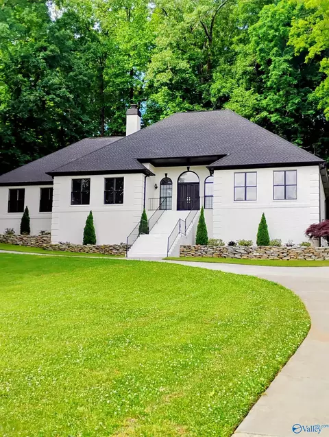 206 Nale Dr, Madison, AL 35758