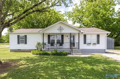 284 Brockway Rd, Owens Cross Roads, AL 35763