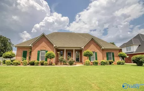 3011 Lenox Dr, Decatur, AL 35603